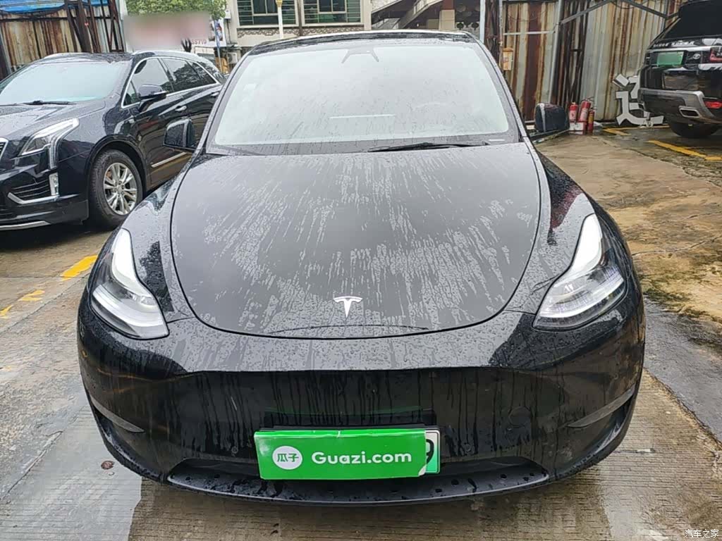 Tesla Model Y, 2021 3