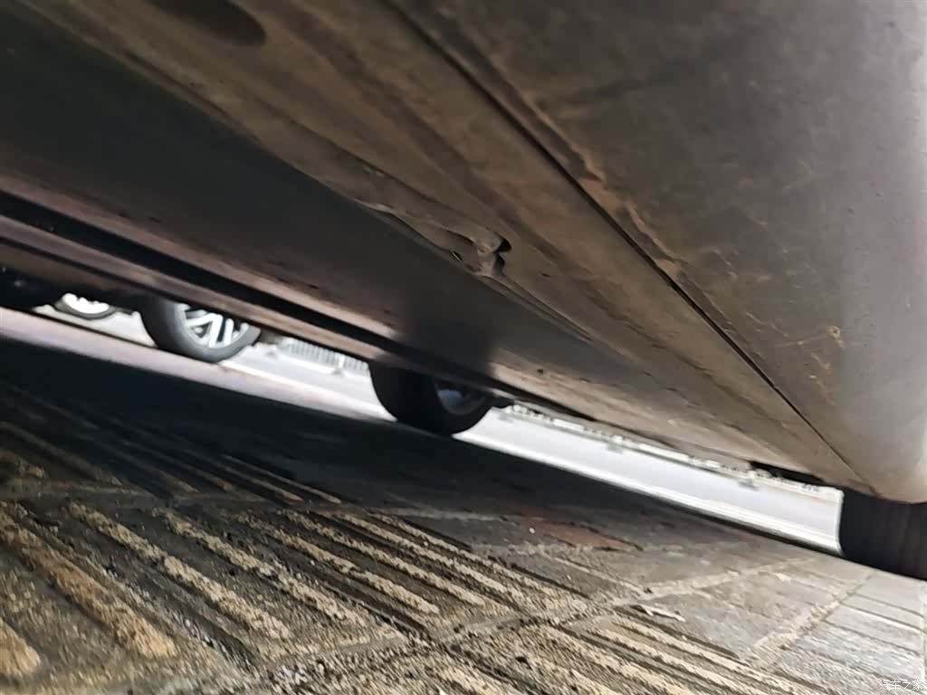 Tesla Model Y, 2023 21