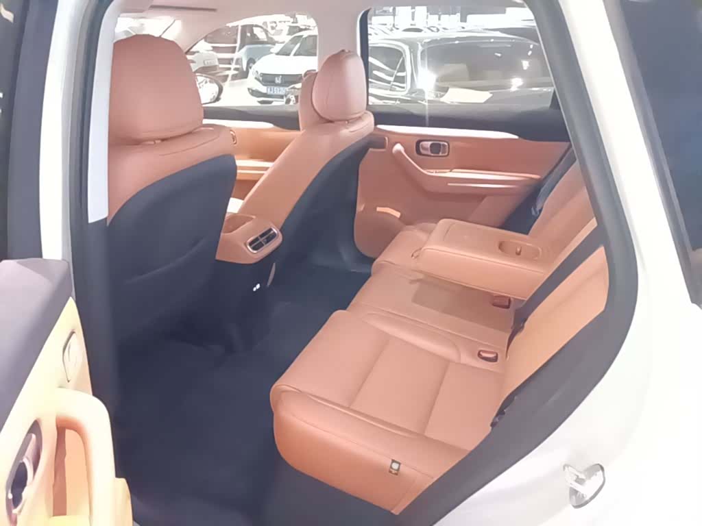 Leapmotor C10, 2025 17