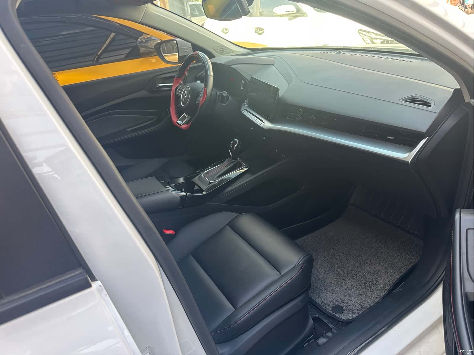 MG MG5, 2021 6