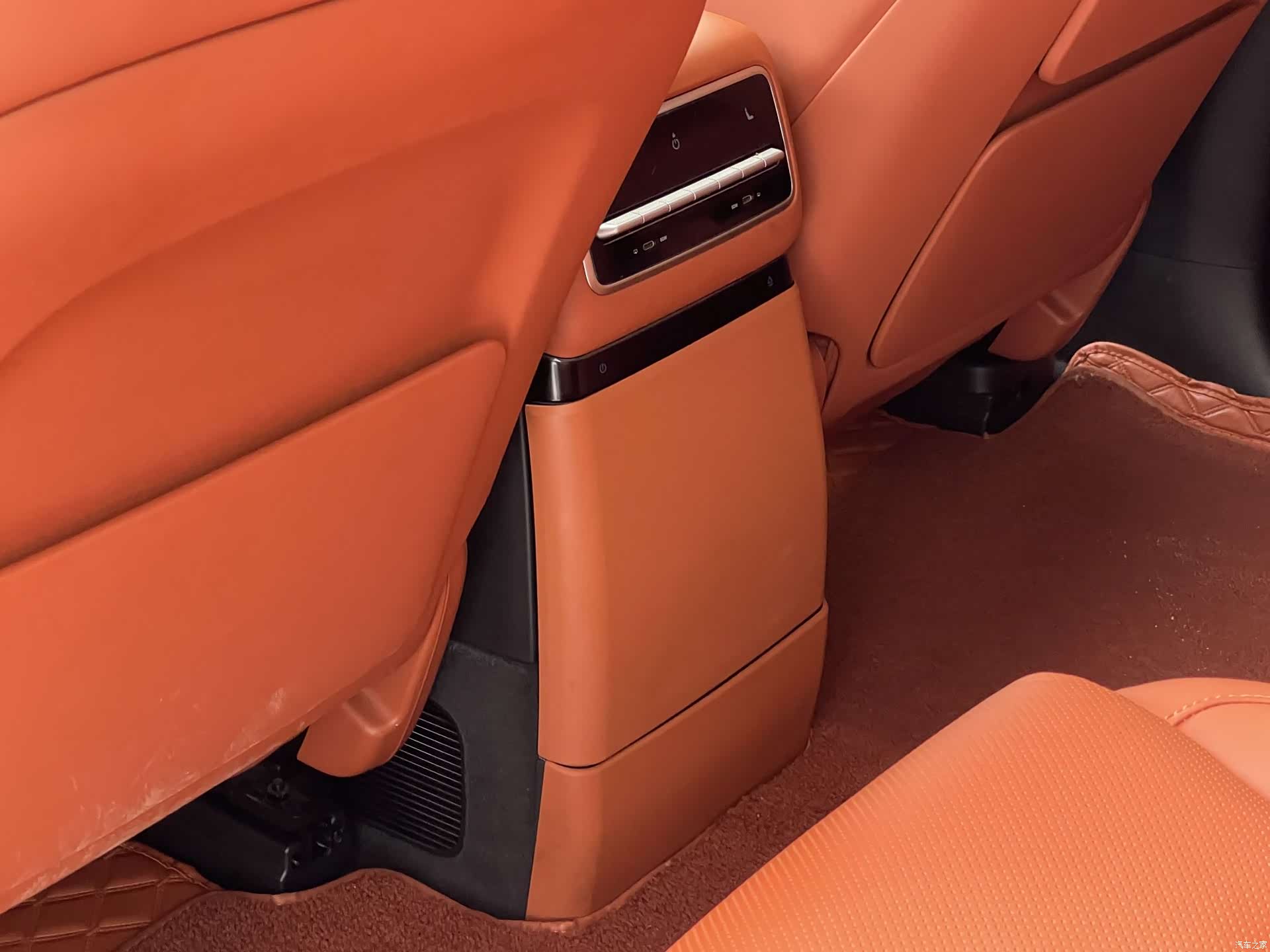 Li Auto L9, 2023 11