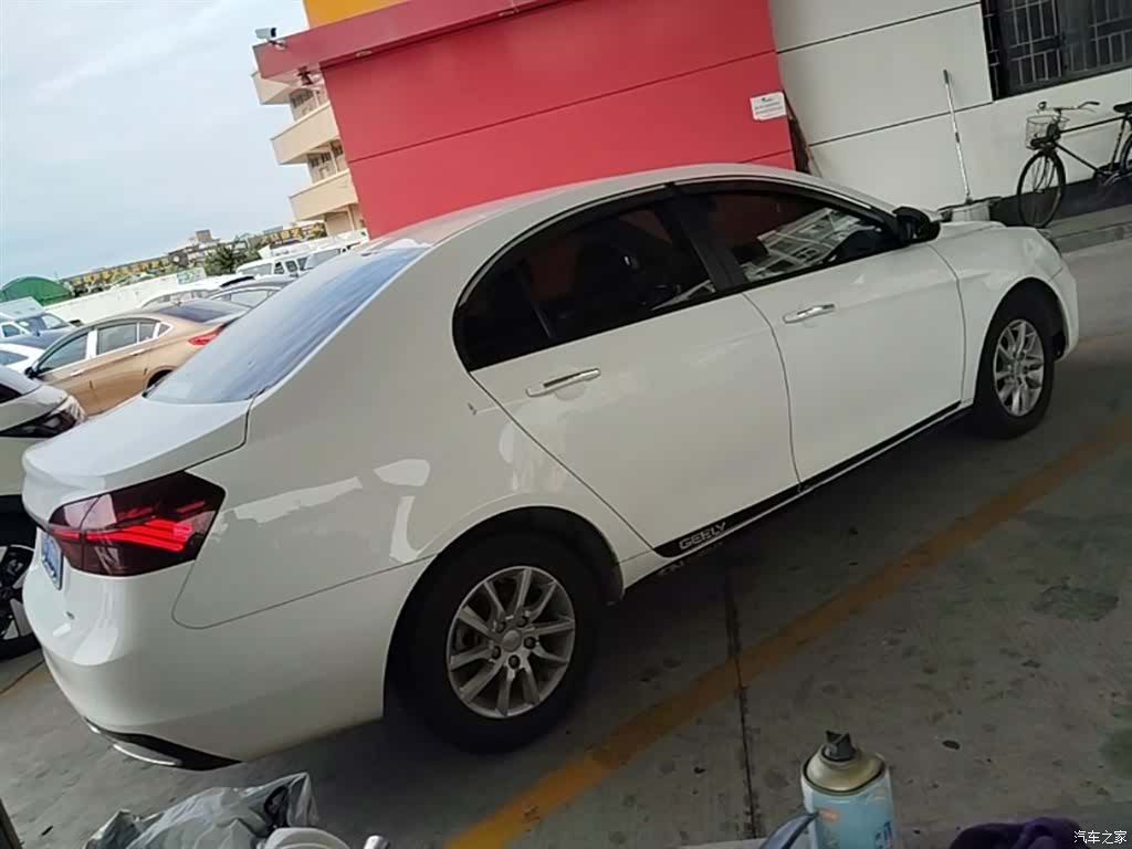 Geely Emgrand, 2020 7