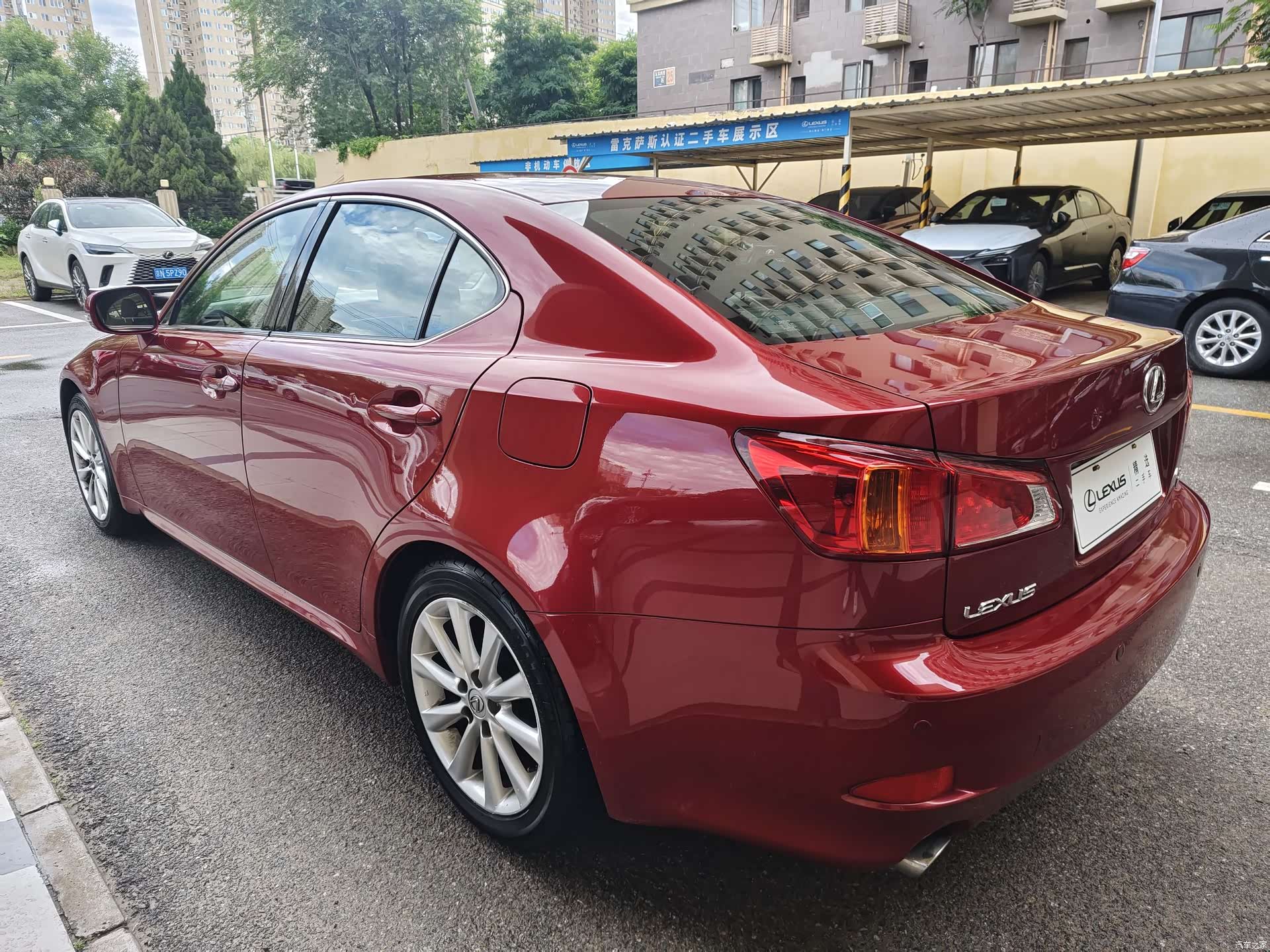 Lexus IS, 2009 11