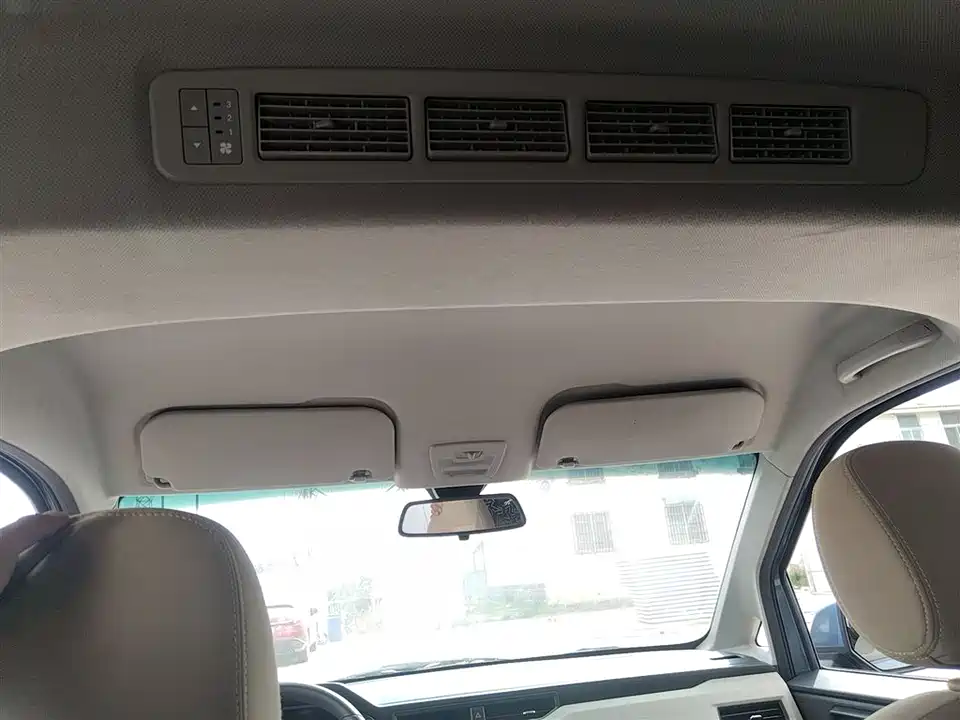 Wuling Wuling Hongguang PLUS