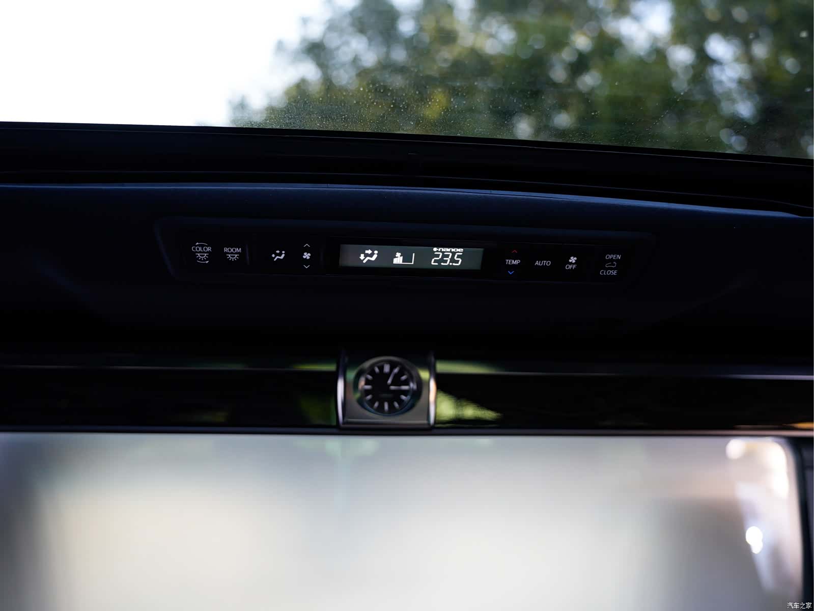 Lexus LM, 2021 16