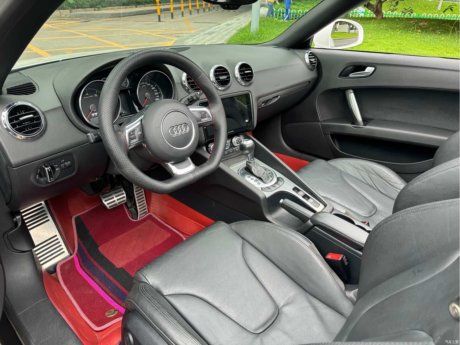 Audi TT, 2011 7