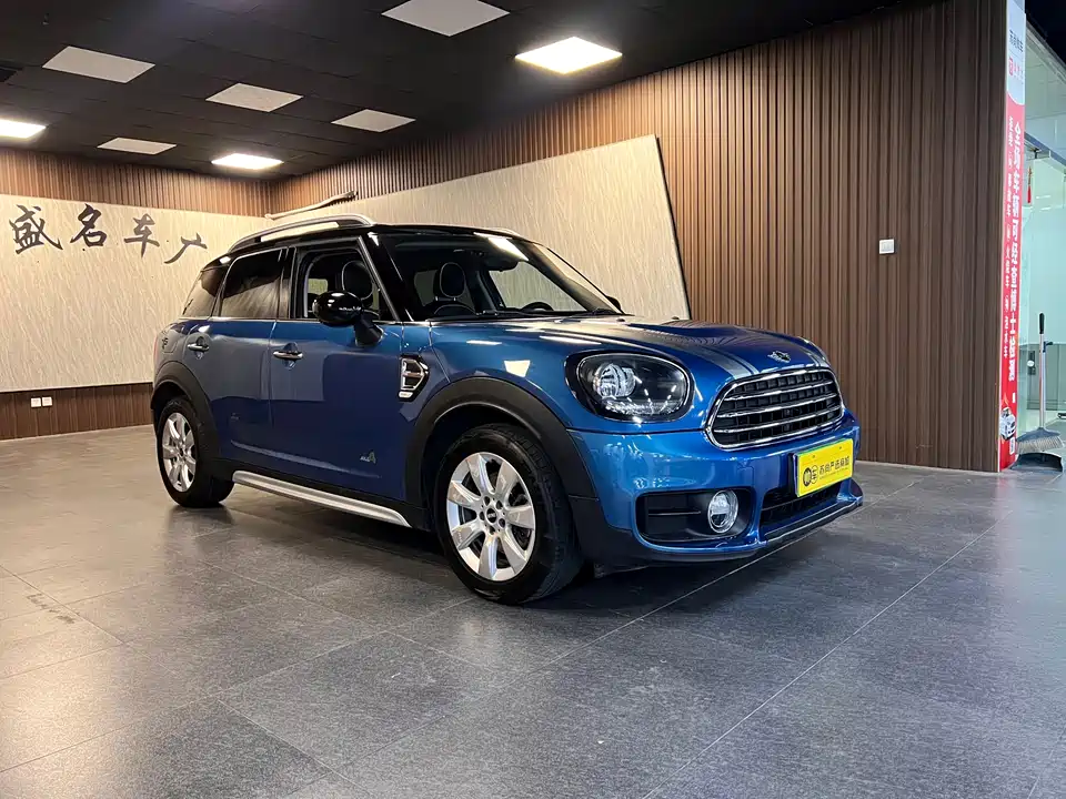 MINI COUNTRYMAN