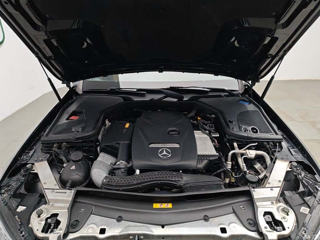 Mercedes-Benz E-Class, 2017 6