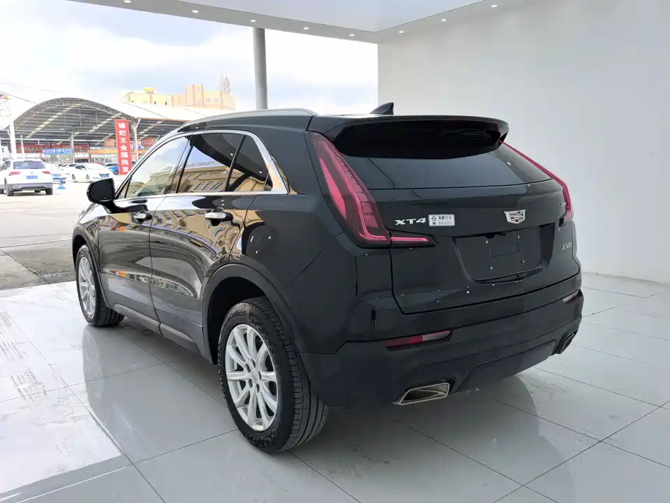 Cadillac XT4