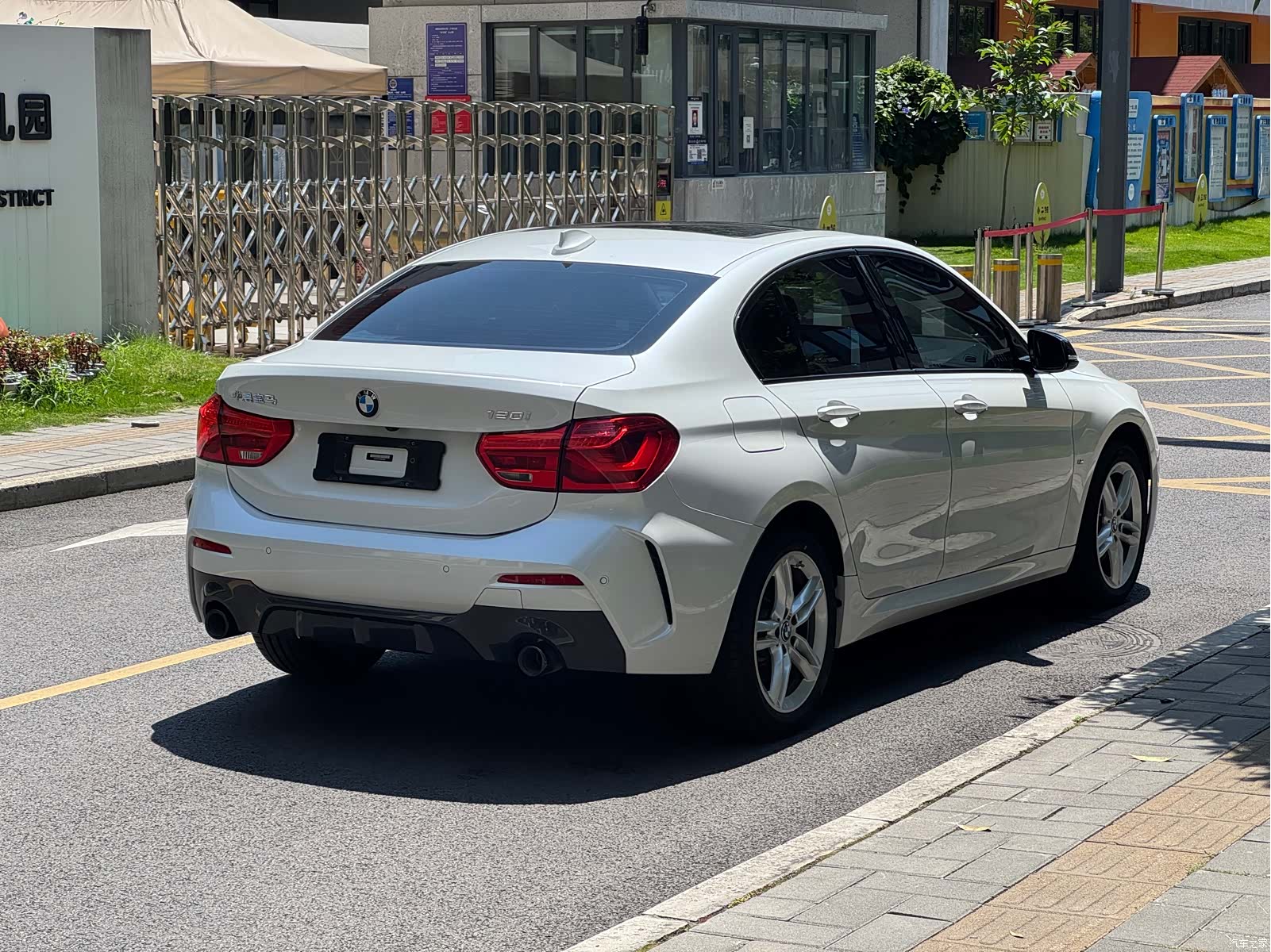 BMW 1 Series, 2021 11