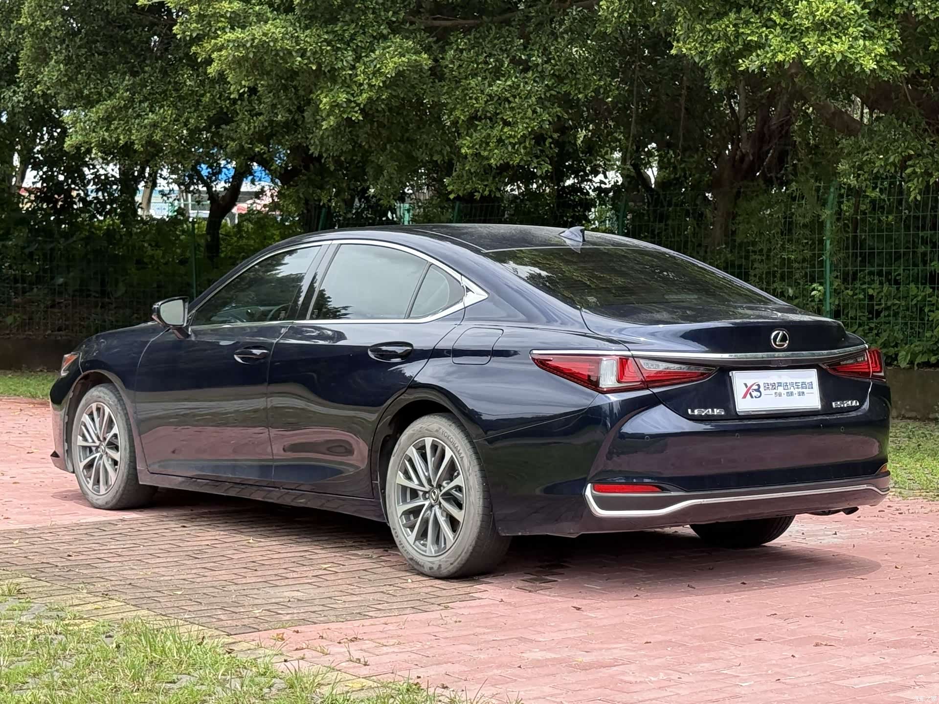 Lexus ES, 2022 6