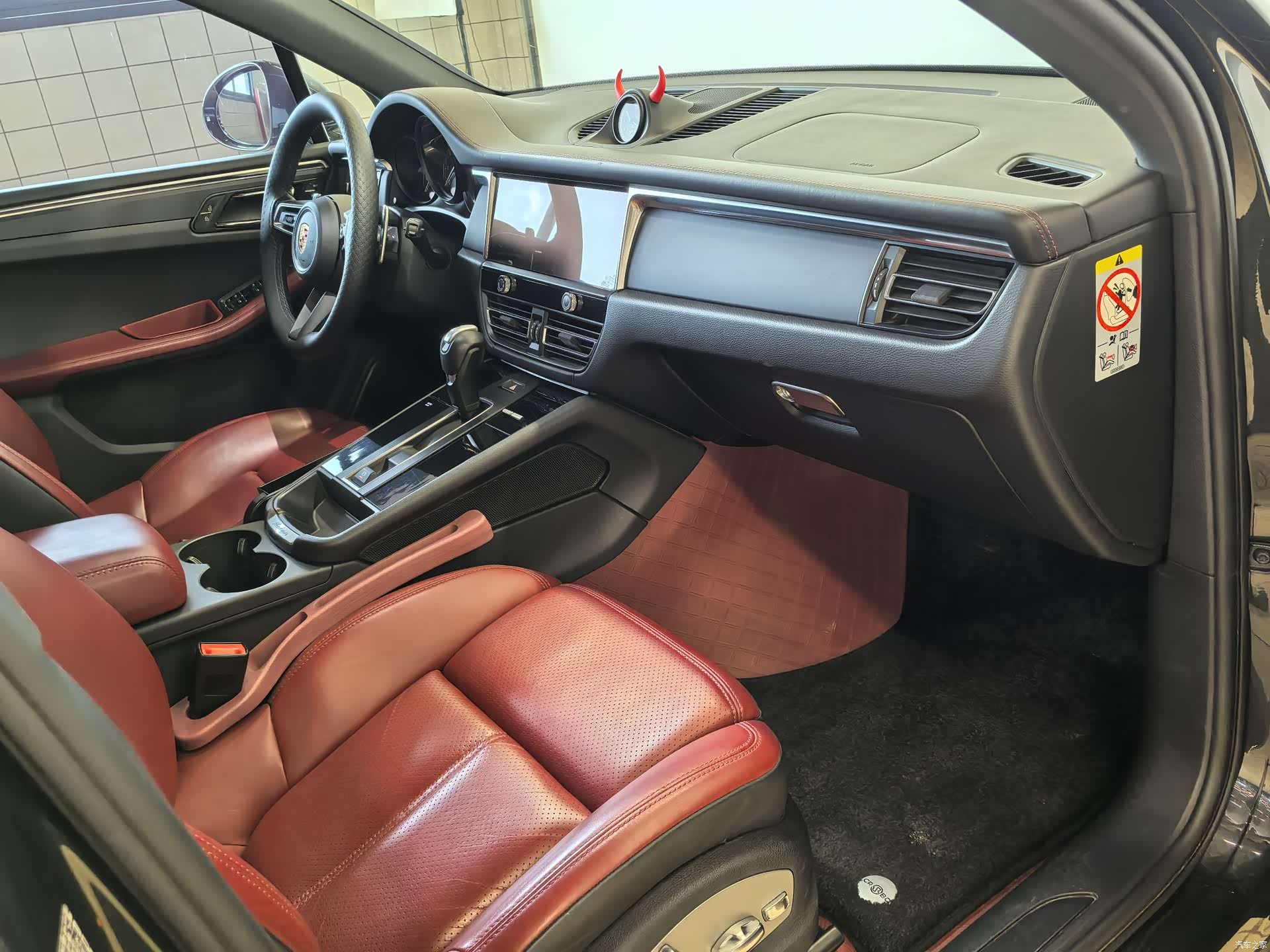 Porsche Macan, 2024 9