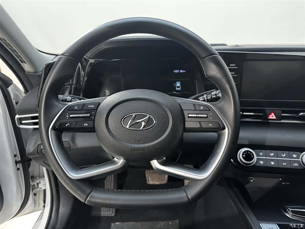 Hyundai Elantra, 2022 18