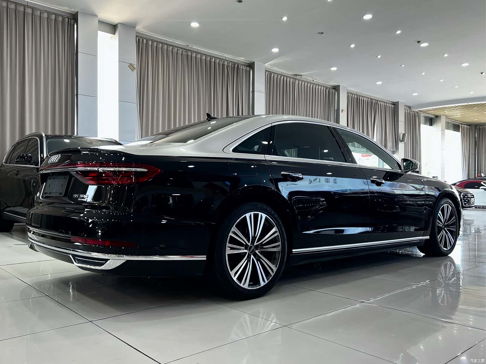 Audi A8L, 2021 4