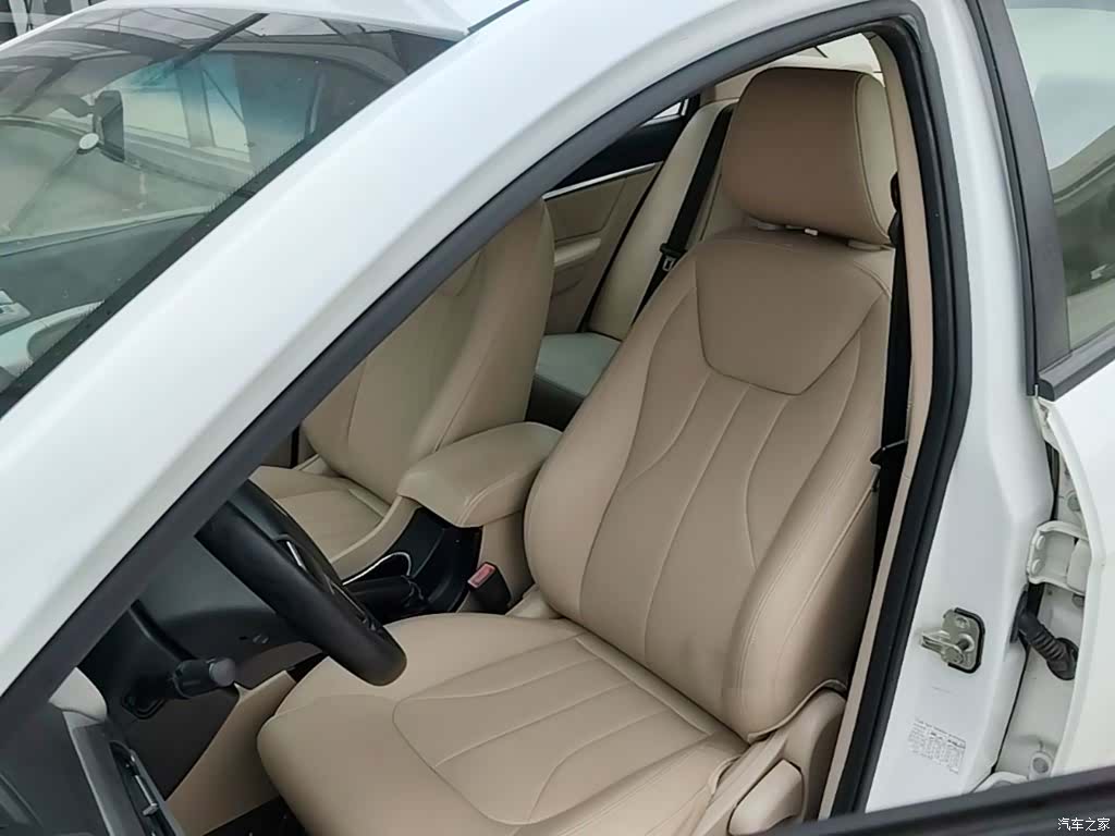 Geely Emgrand, 2017 15