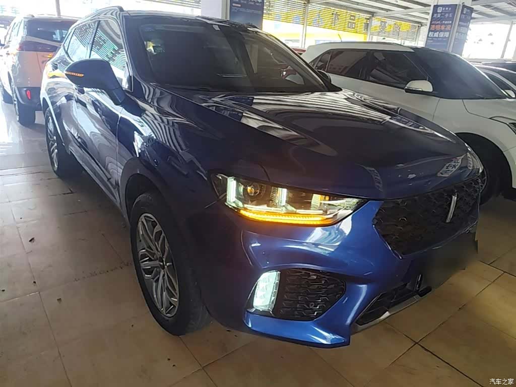 WEY VV5, 2017 4