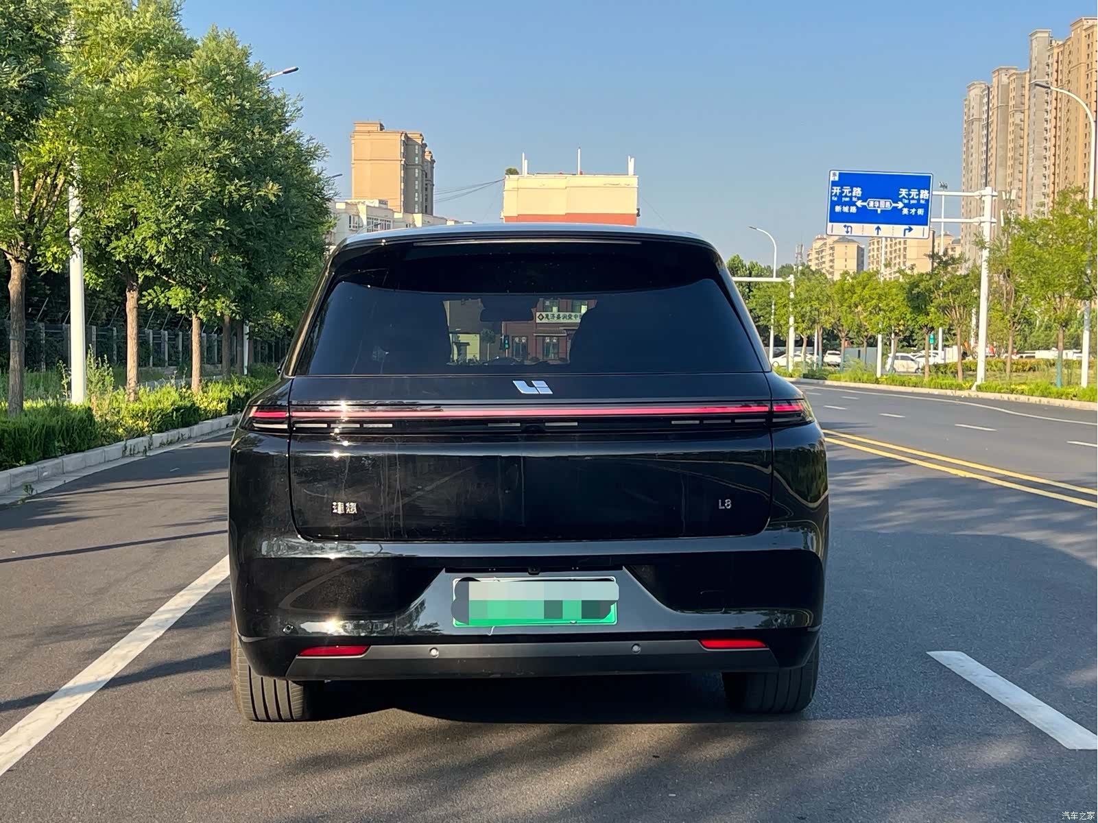 Li Auto L8, 2025 8