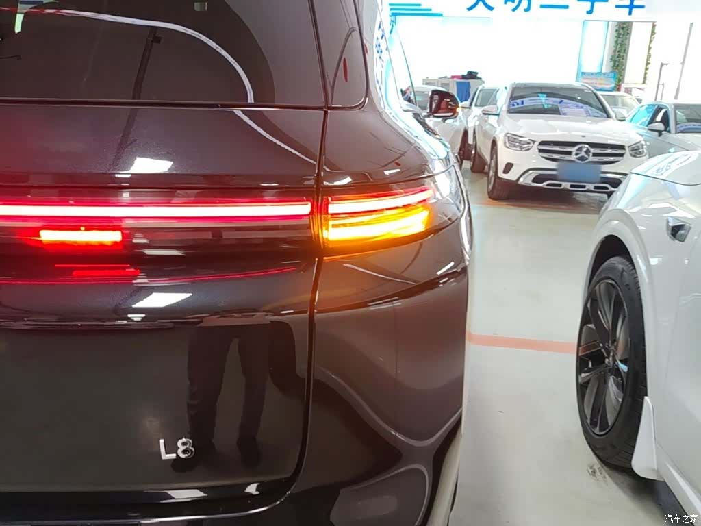 Li Auto L8, 2024 8