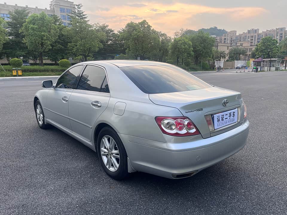 Toyota Reiz Toyota Reiz
