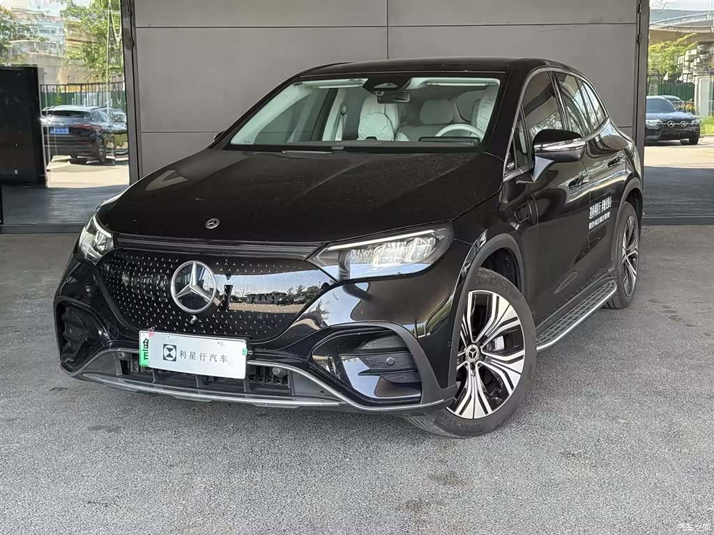 Mercedes-Benz EQE, 2025 1