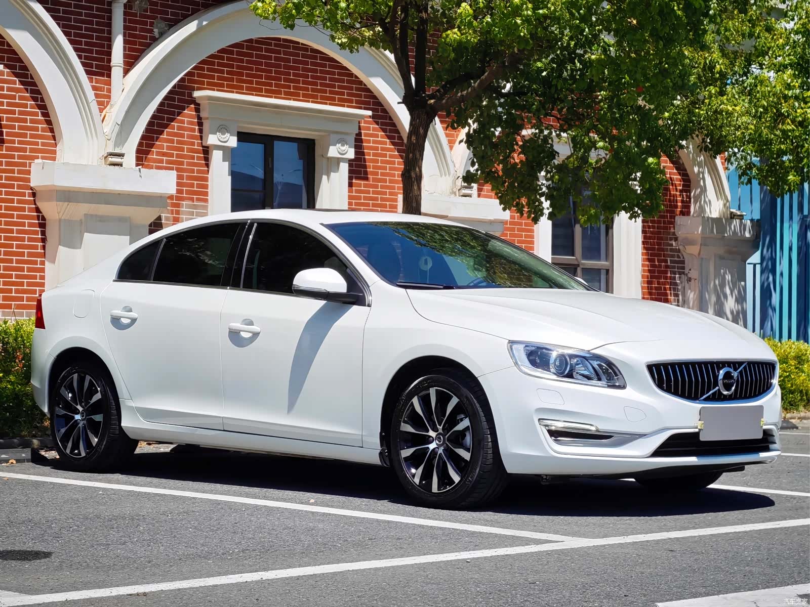 Volvo S60, 2019 3