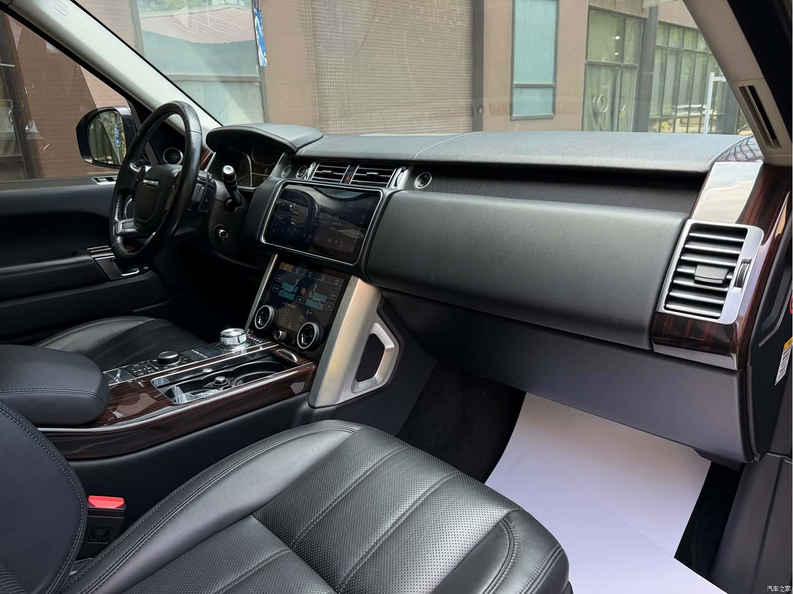 Land Rover Range Rover, 2015 10