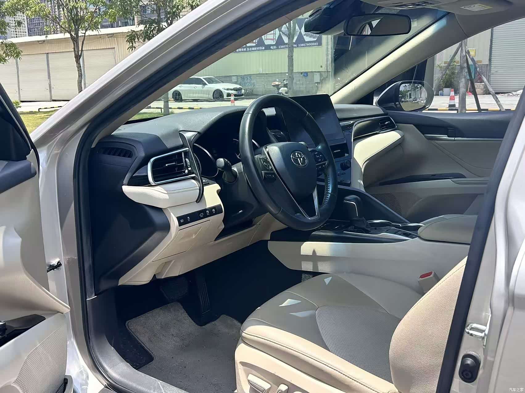Toyota Camry, 2021 4