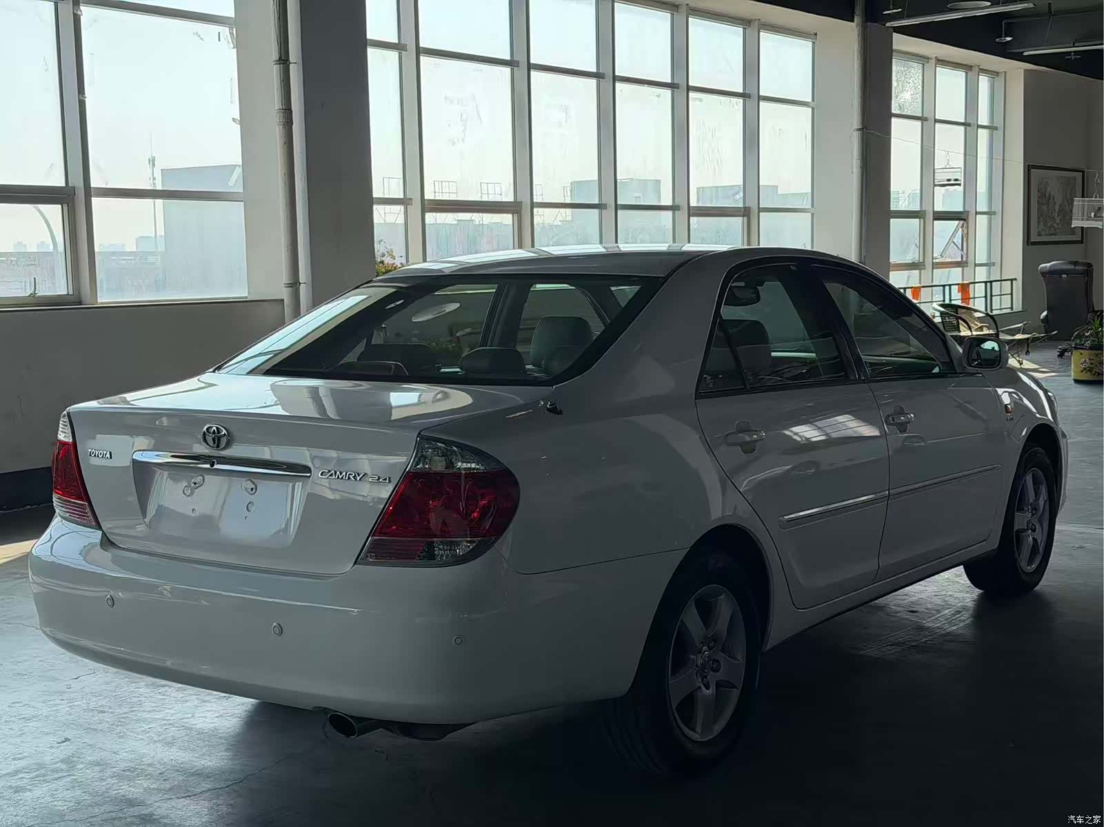 Toyota 04, 2005 3