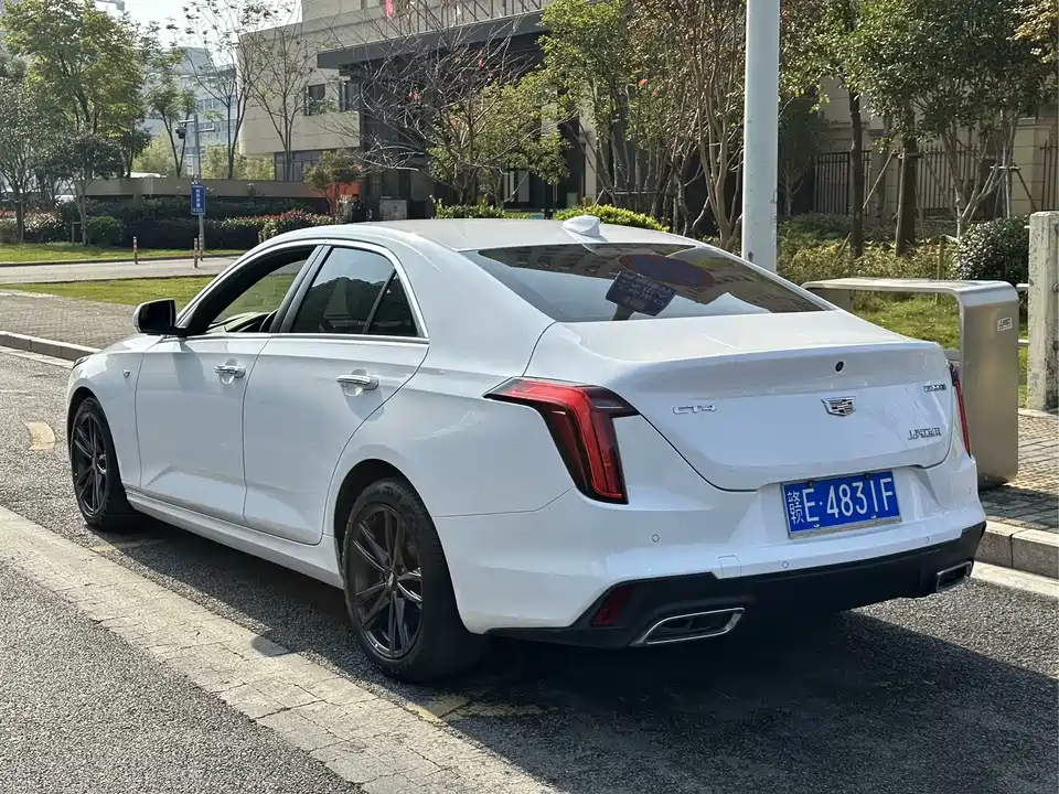 Cadillac CT4