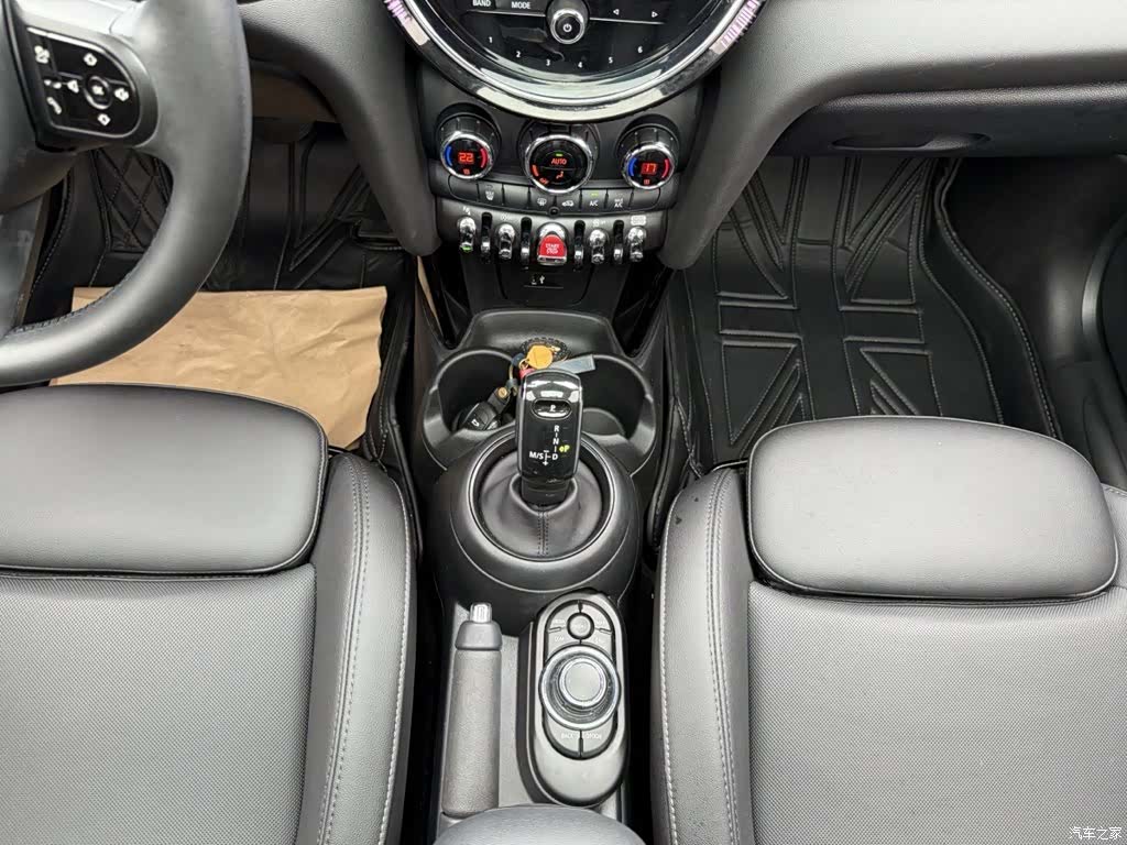 Mini Cooper, 2022 14