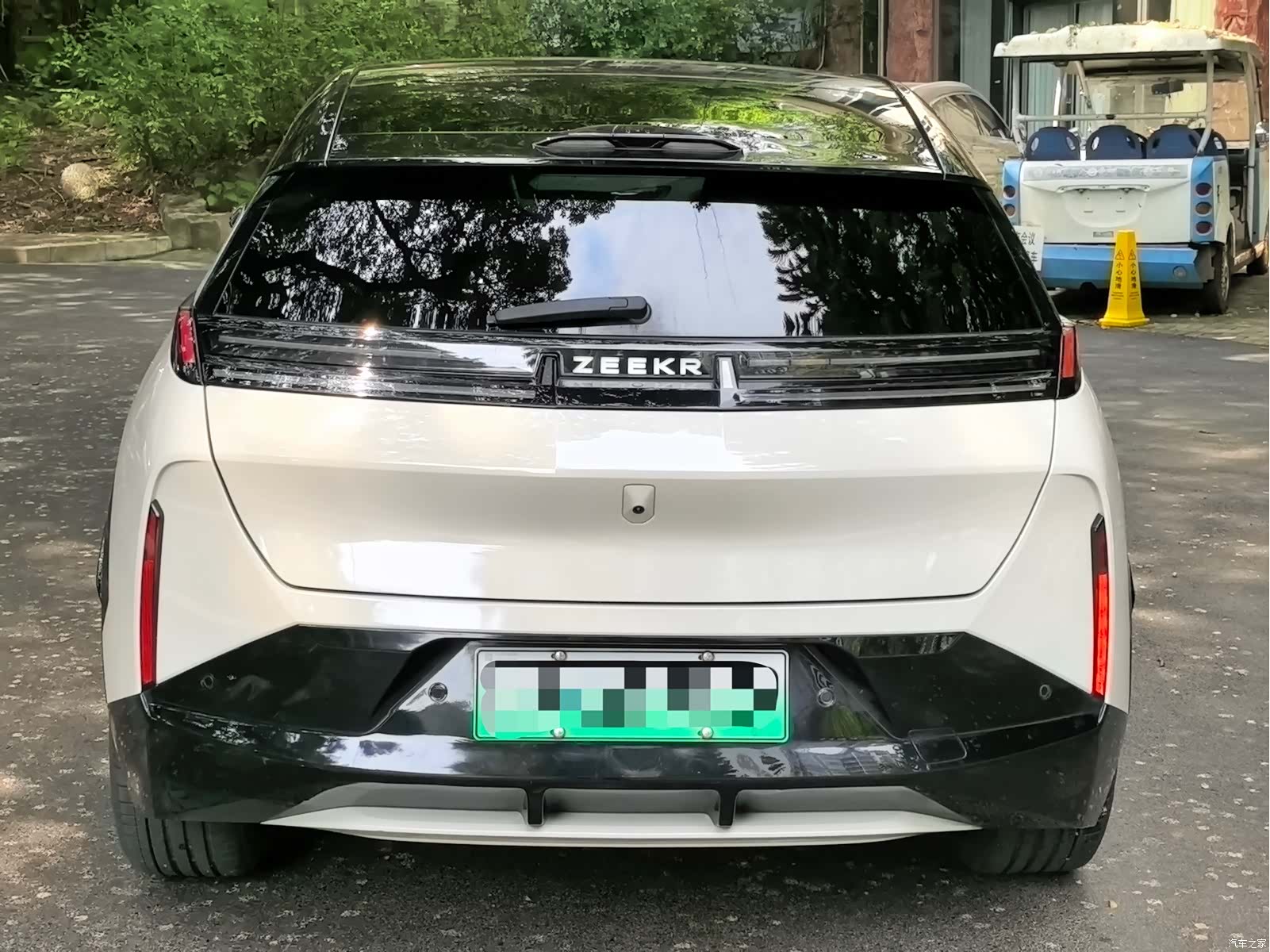 Zeekr X, 2023 13