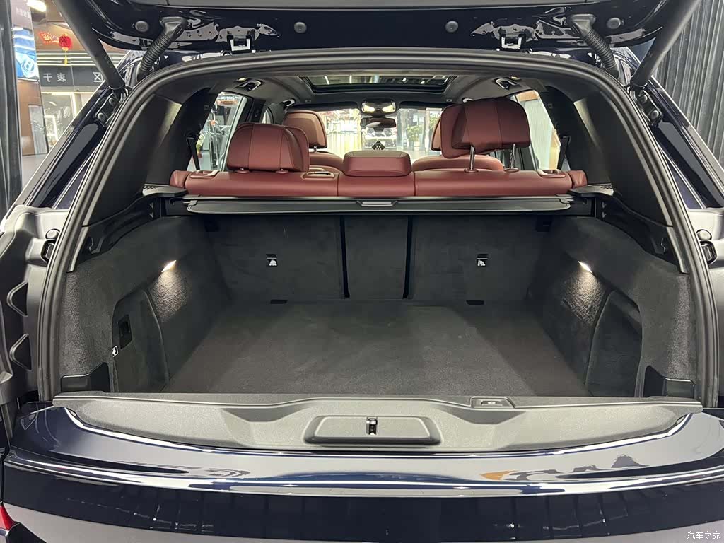 BMW X5, 2025 12