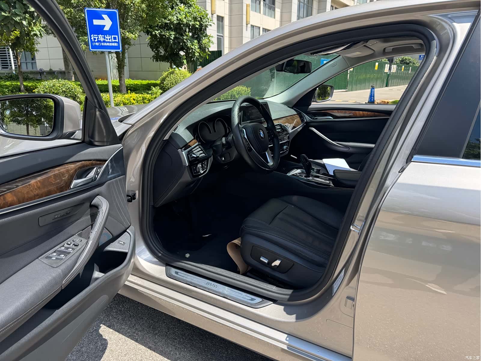 BMW 5 Series, 2017 21