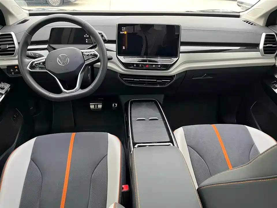 Volkswagen ID.6 CROZZ