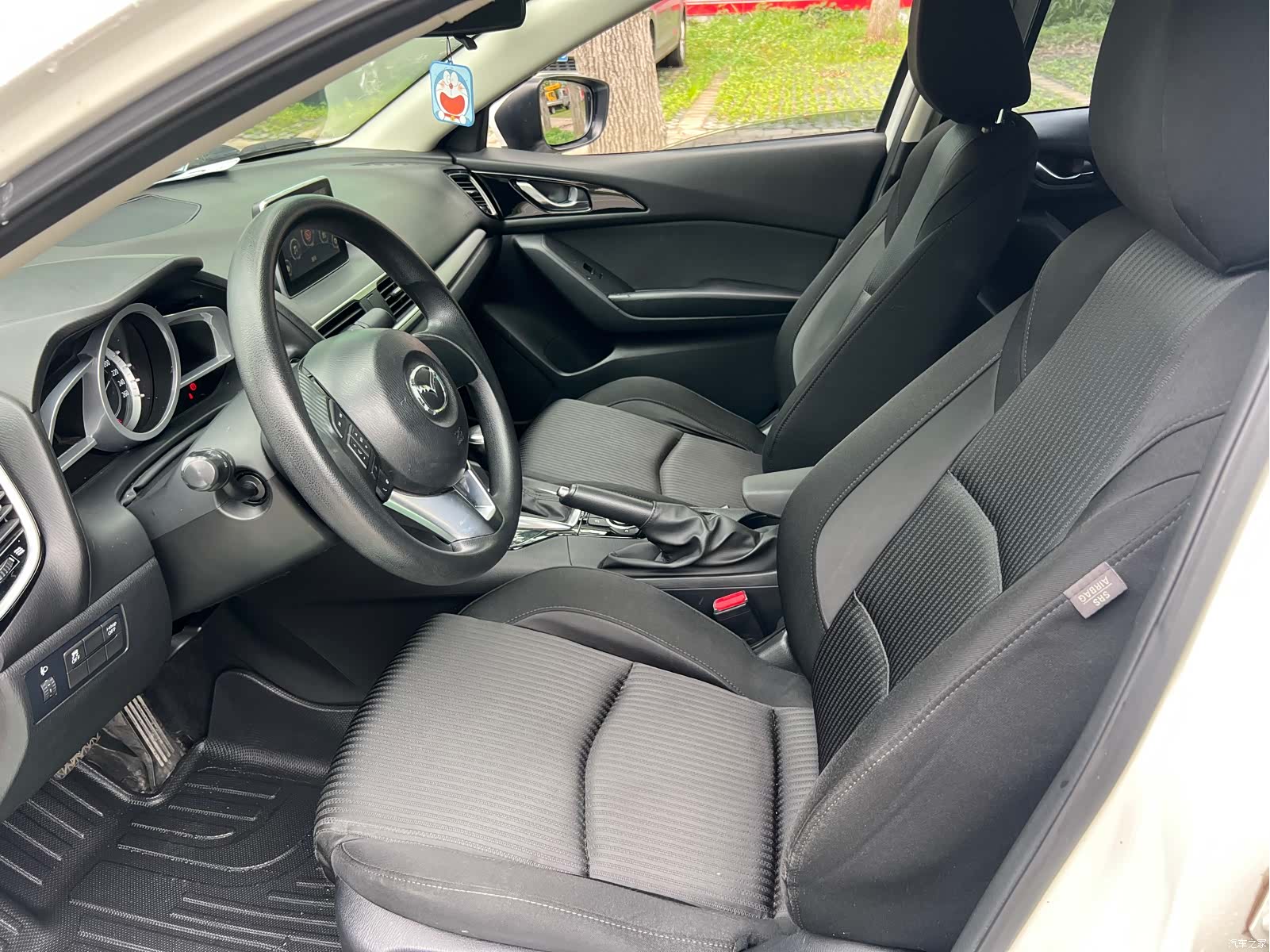Mazda Mazda3, 2015 все фото