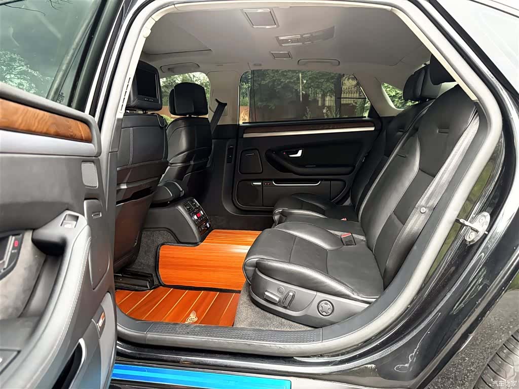 Audi TT, 2010 10