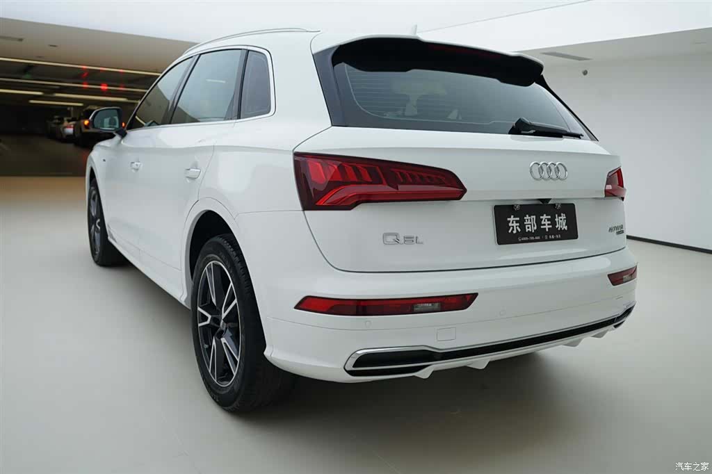Audi Q5L, 2021 4