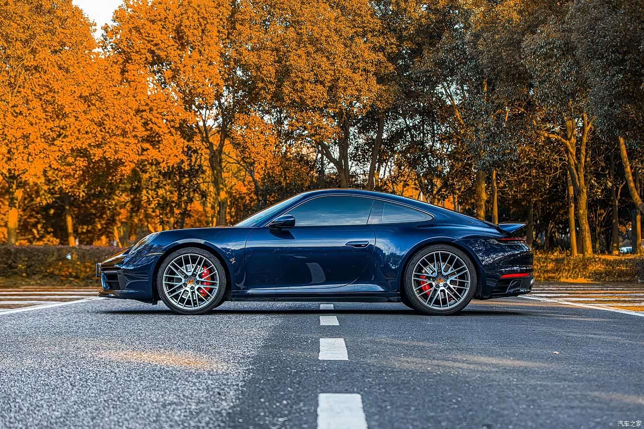 Porsche 911, 2021 4