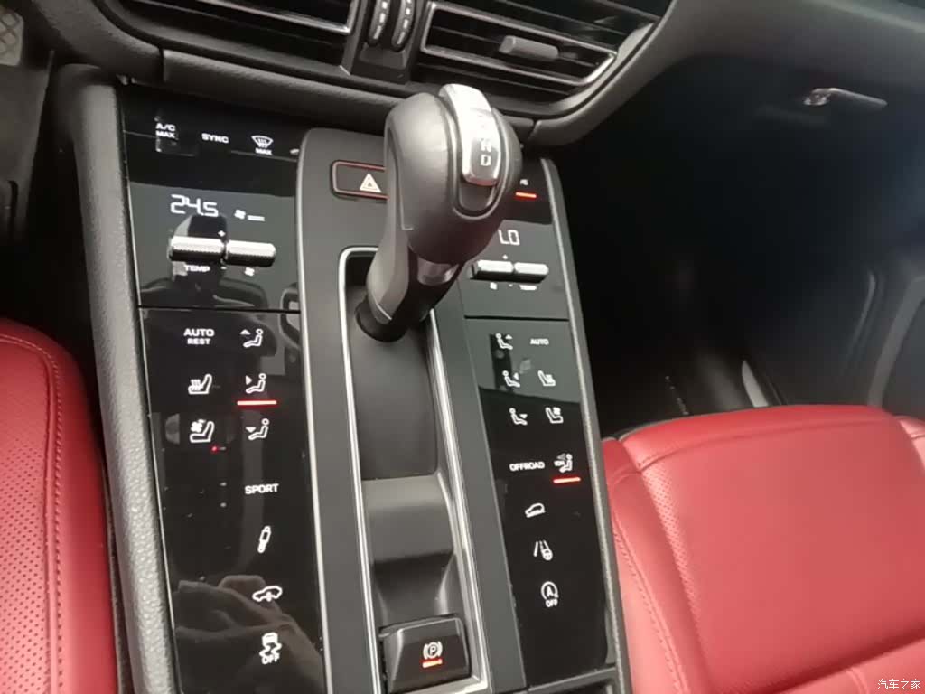 Porsche Macan, 2022 21