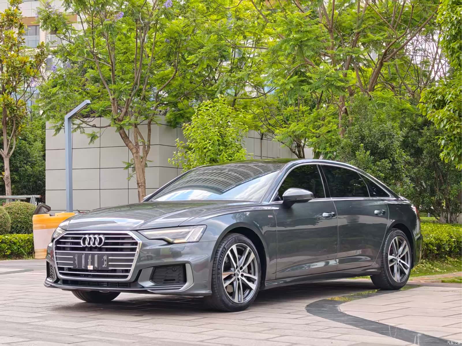 Audi A6L, 2019 1