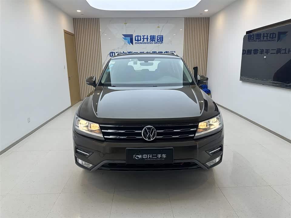 Volkswagen Tiguan L