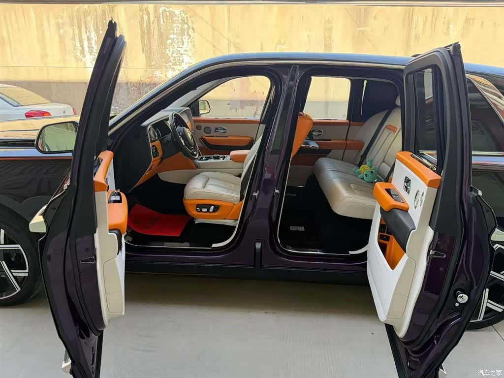 Rolls-Royce Cullinan, 2019 7