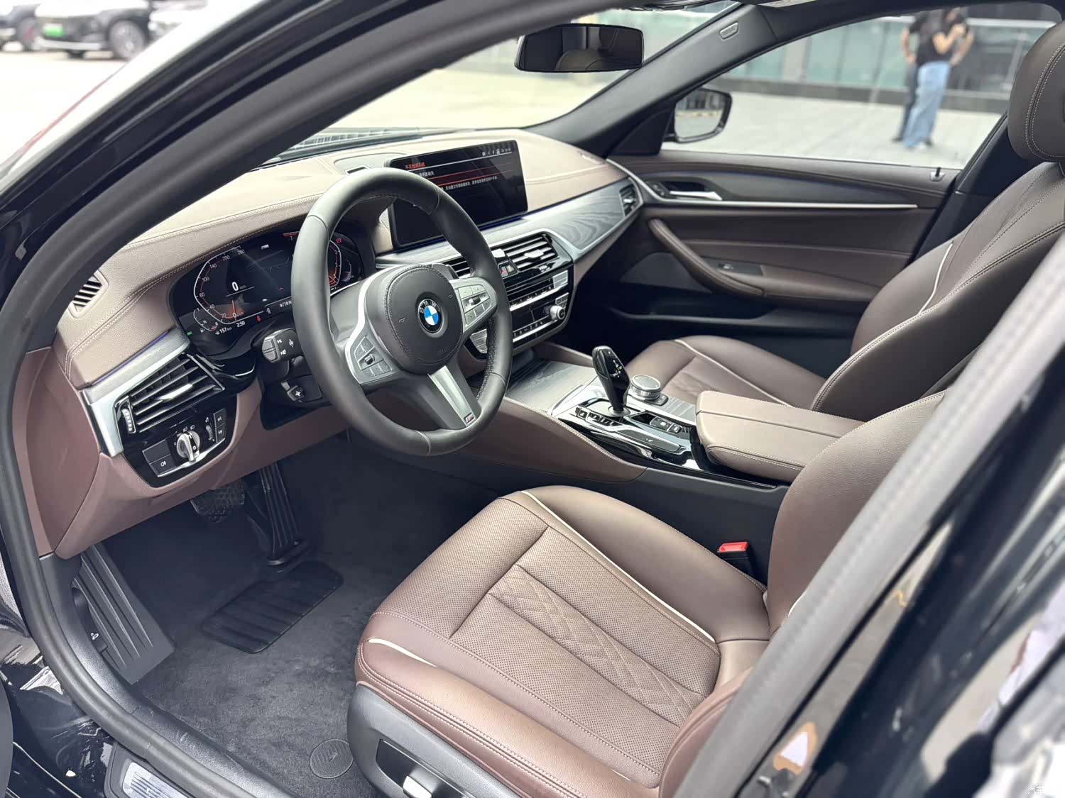BMW 5 Series, 2022 6