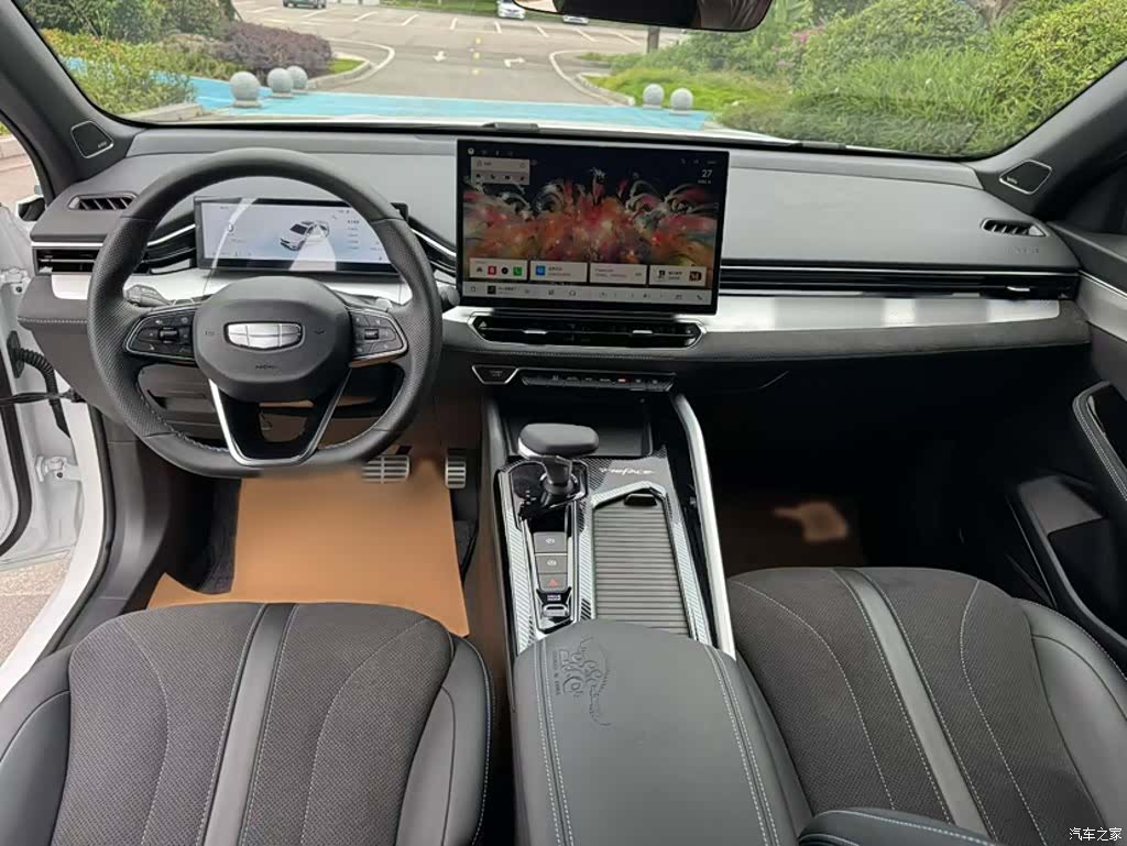 Geely Preface, 2025 8