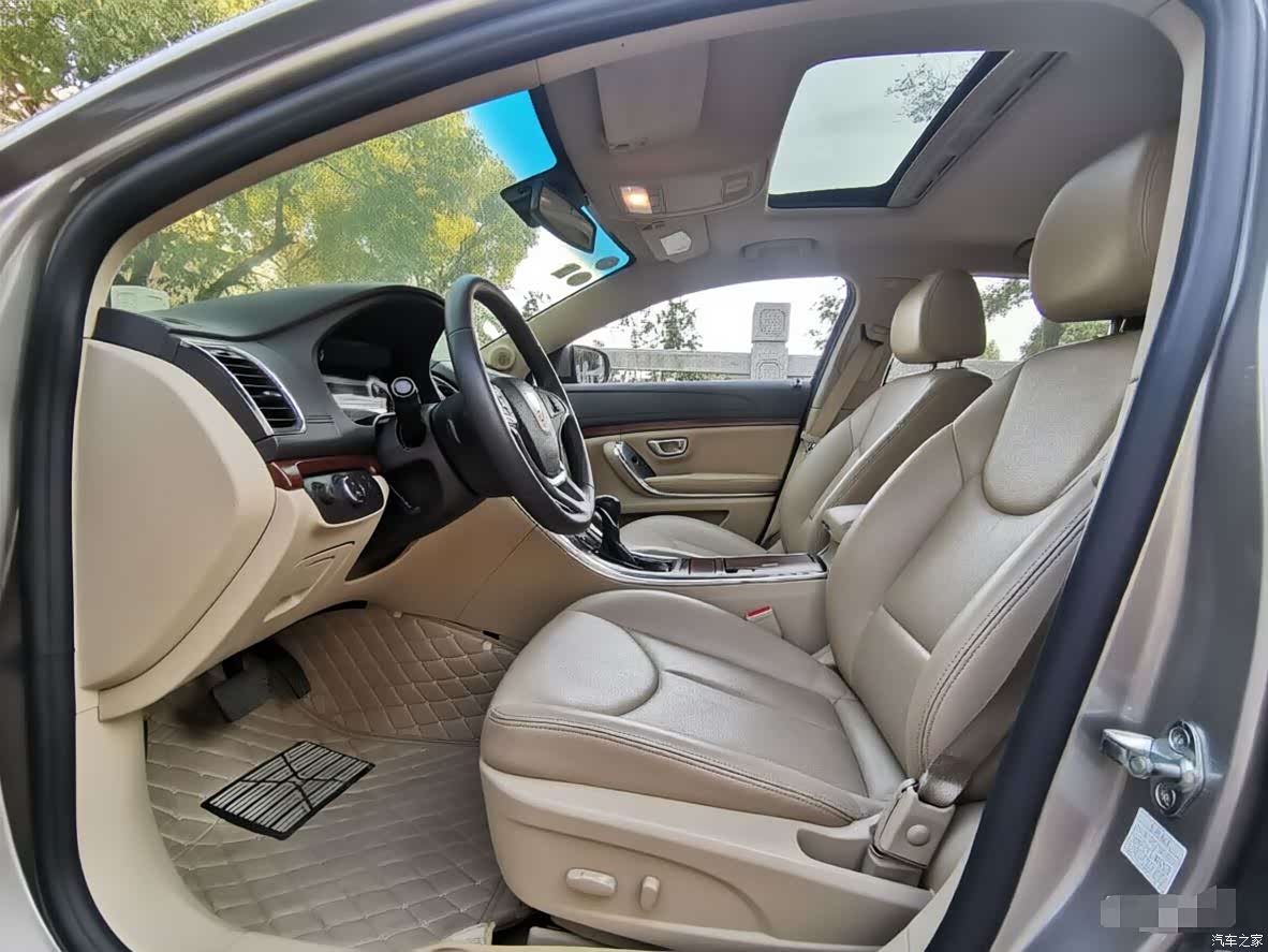 Roewe 950, 2012 4