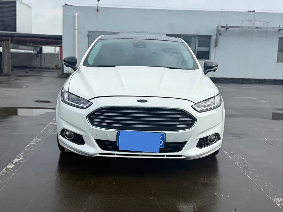 Ford Mondeo 2015, фото 2