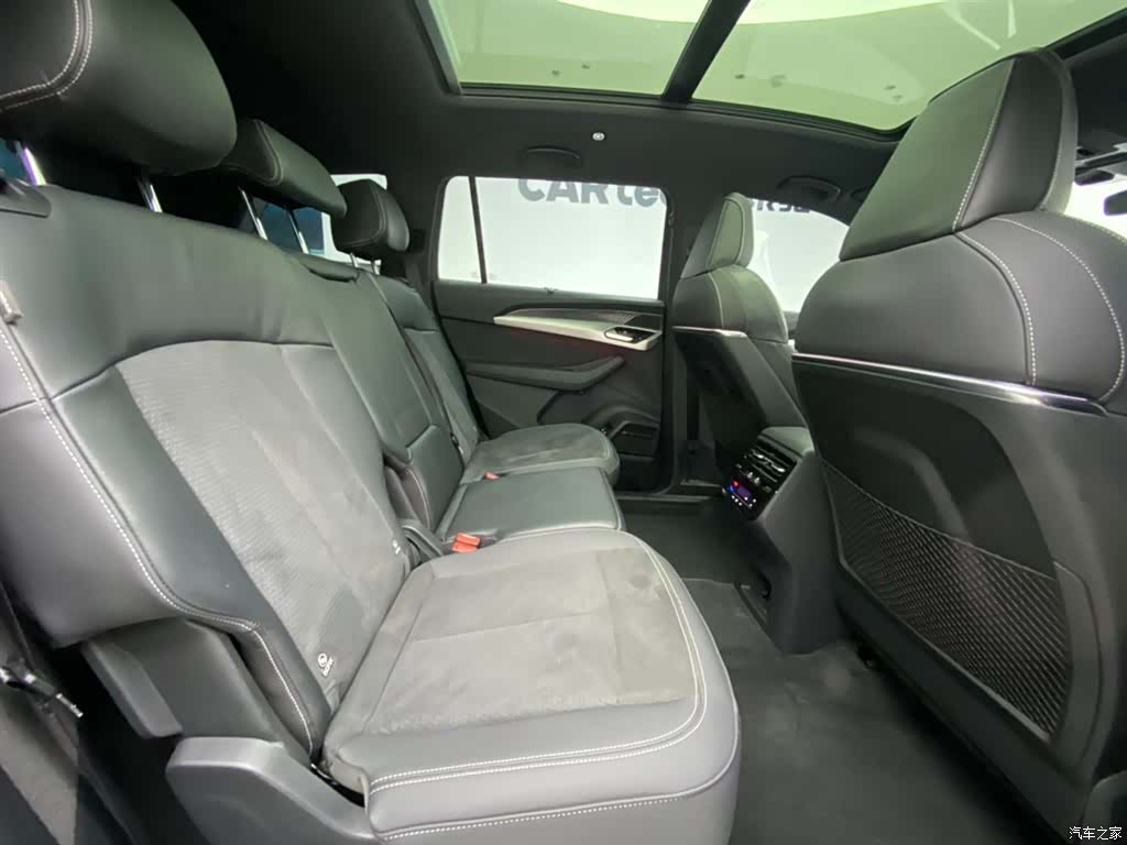 Audi Q6, 2023 26