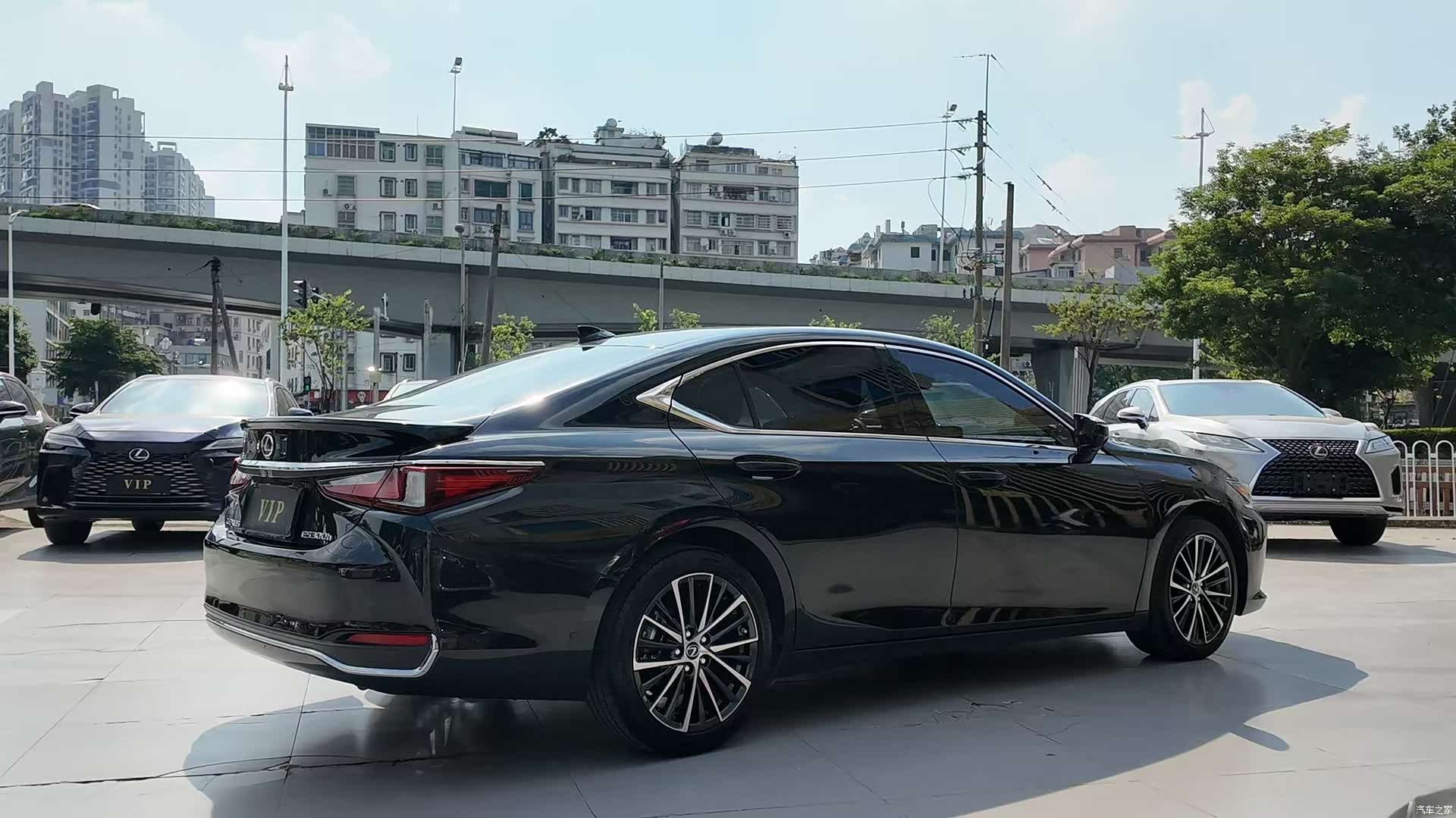 Lexus ES, 2024 9