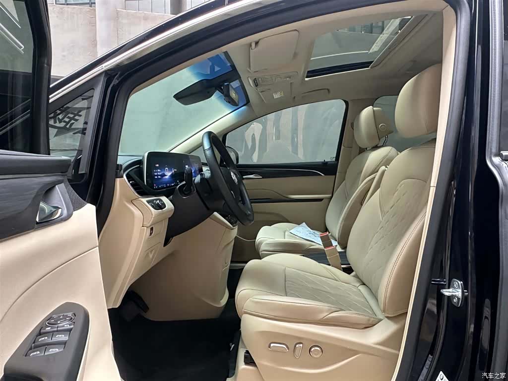 Buick GL8, 2024 9