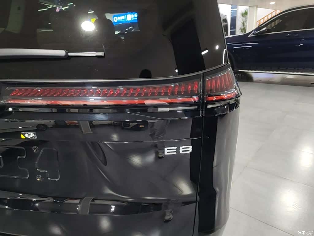 Trumpchi E8, 2024 8